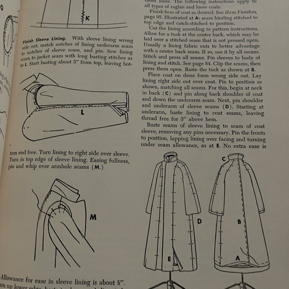 Singer sewing machine Reference sewing; 1957 - Picture 8 of 10